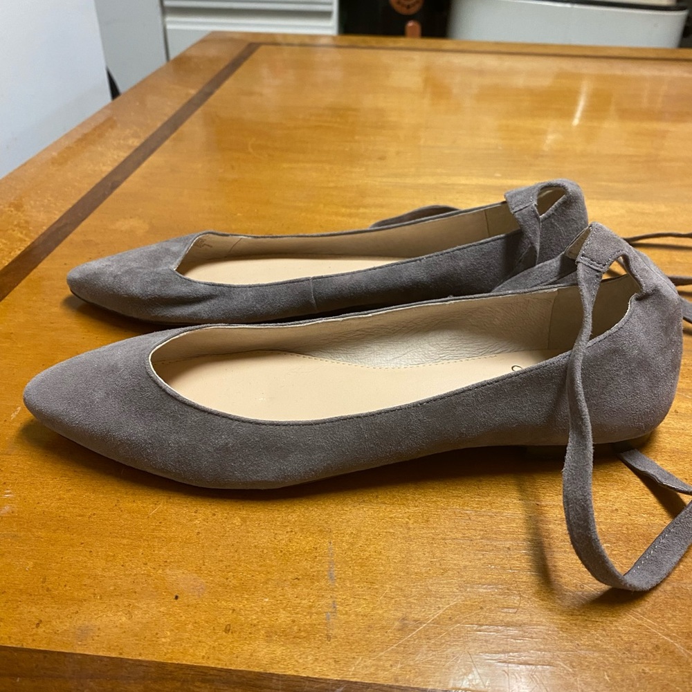 Vince Camino Gray Ankle Tie Flats Sz 9 Never worn